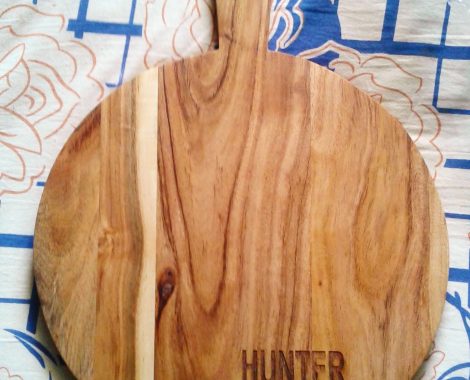 Acacia wood cutting board with logo